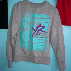 grey young and reckless crew neck